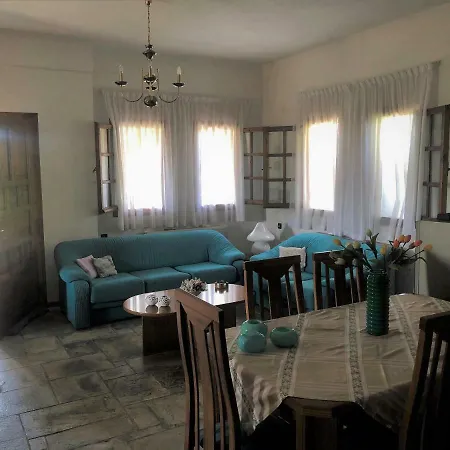 Traditional Cozy Hoyse Volos